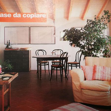 Cottage La Casa Del Pittore Reggimonti Bagian luar foto