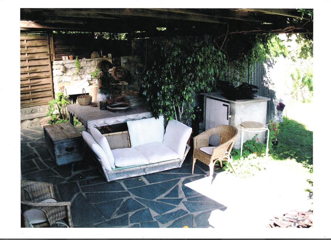 Cottage La Casa Del Pittore Reggimonti Bagian luar foto