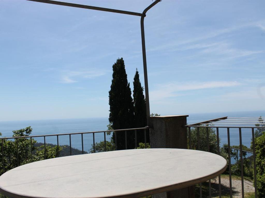 Cottage La Casa Del Pittore Reggimonti Bagian luar foto