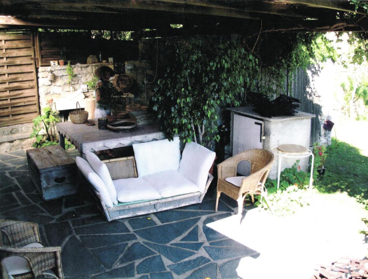 Cottage La Casa Del Pittore Reggimonti Bagian luar foto